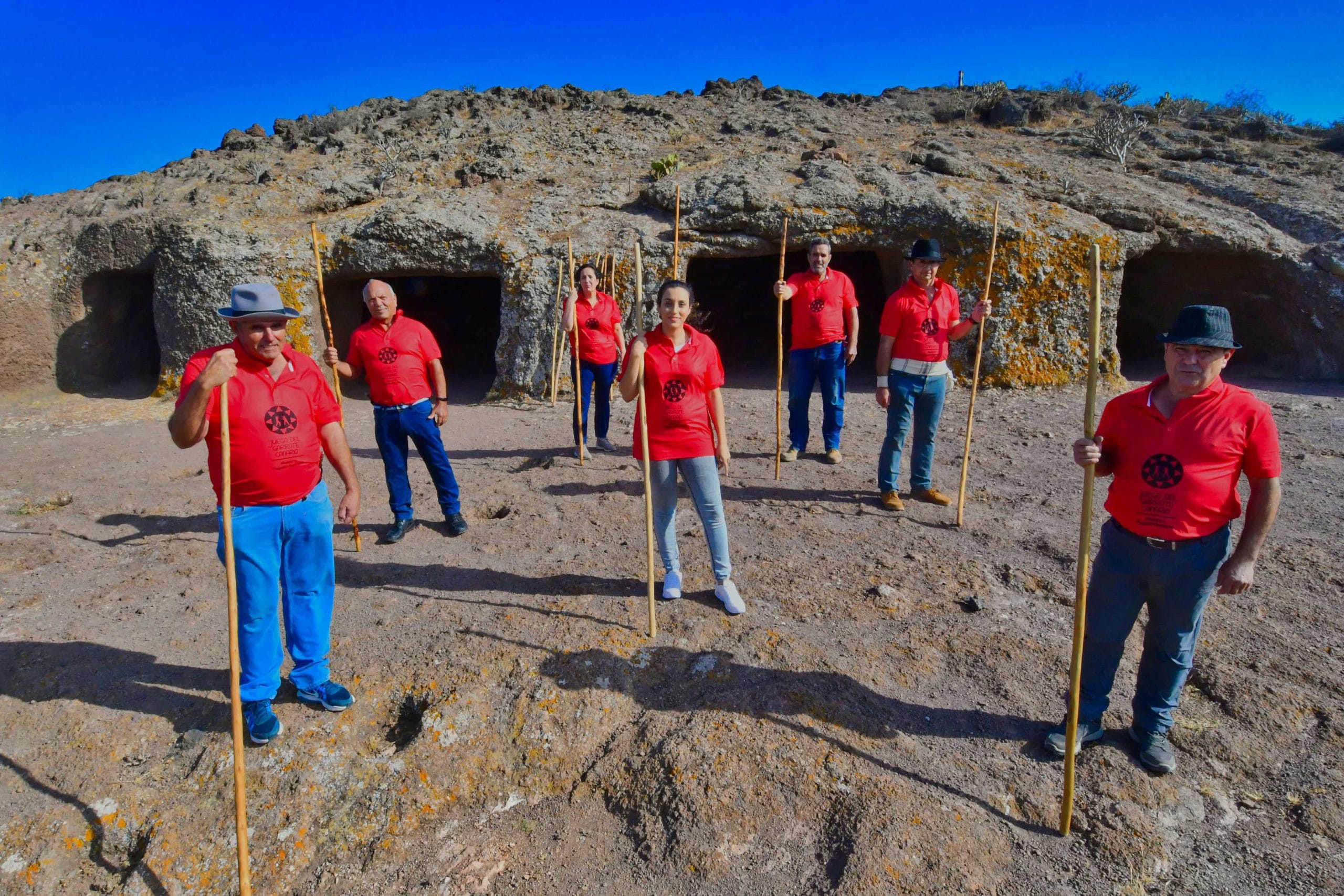 juego-garrote-famiia-maestro-paquito-santana-02