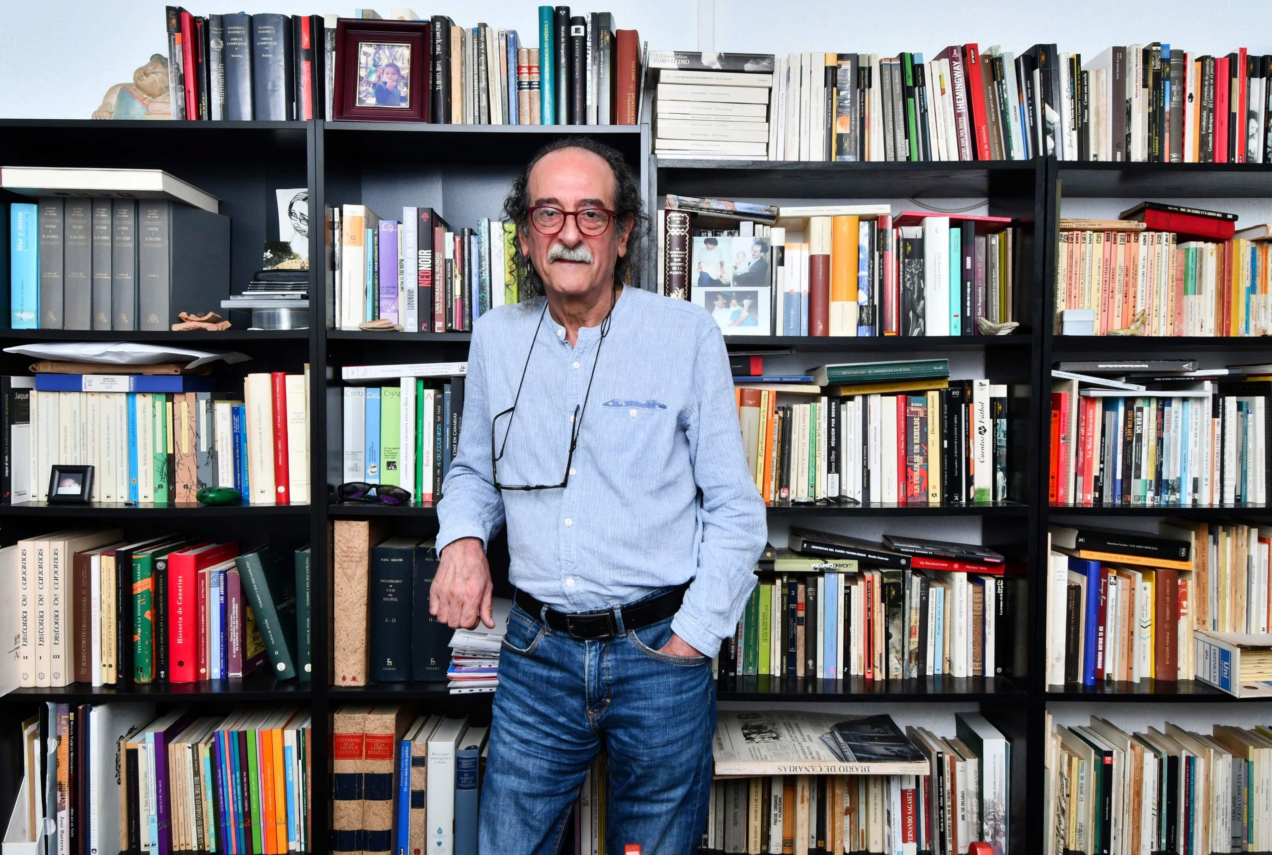 carlos-alvareaz-escritor-03